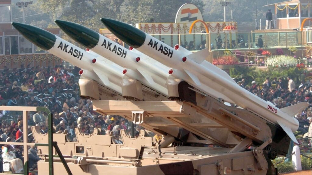 Akash Missile : పాకిస్థాన్ దాడులను సమర్థవంతంగా తిప్పికొడుతున్న భారత్