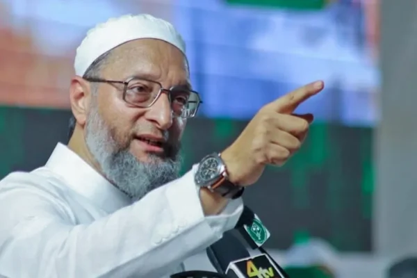 Asaduddin Owaisi : భారత్‌‍లో ముస్లింలు గర్వంగా జీవిస్తున్నారు : ఒవైసీ