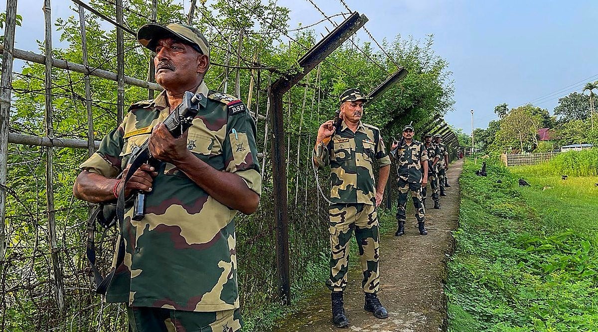 BSF constable release : పాకిస్తాన్ నుంచి బీఎస్‌ఎఫ్ కానిస్టేబుల్ విడుదల: భారత్‌ పాక్ సైనికుల పరస్పర మార్పిడి