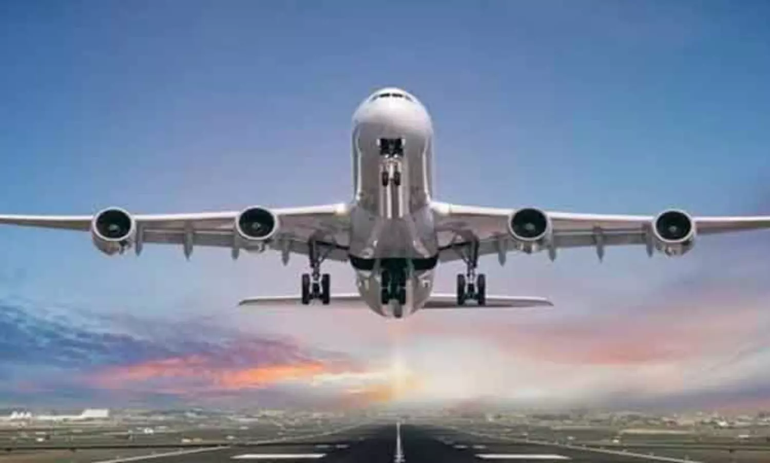 Delhi Airport : ఢిల్లీ లో 138 విమానాల రద్దు