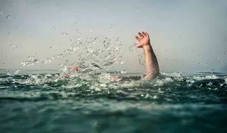 Godavari : గోదావరిలో గల్లంతైన ఒకరి మృత దేహం లభ్యం