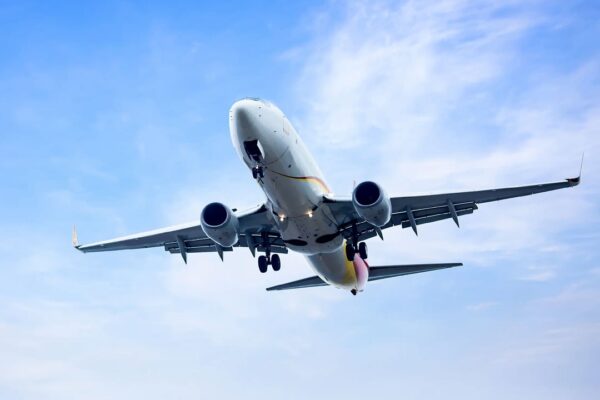 Indian Airports : ప్రయాణికులు, విమానయాన సంస్థలకు ఊరట
