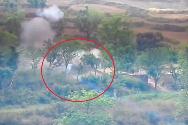Indian Army : పాక్ ఉగ్రవాద క్యాంపులను ధ్వంసం చేసిన భారత సైన్యం