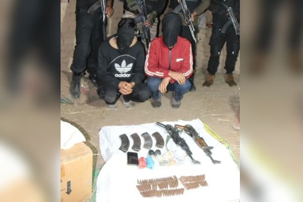 Lashkar-e-Taiba : జ‌మ్మూకశ్మీర్‌లో ఇద్ద‌రు ఉగ్రవాదుల లొంగుబాటు