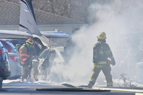 San Diego Plane Crash : జనావాసాలపై కూలిన విమానం..