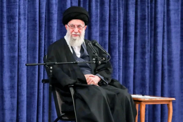 Ayatollah Ali Khamenei : అమెరికా, ఇజ్రాయెల్‌కు ఖమేనీ వార్నింగ్‌