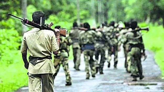 Chhattisgarh : సుక్మాలో మరో కీలక మలుపు – లొంగిపోయిన 16 మంది మావోయిస్టులు
