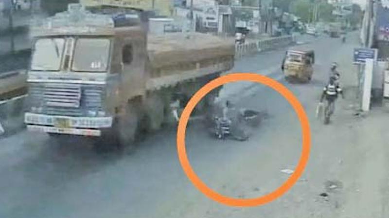 Nandyala : నందికొట్కూరులో దారుణ రోడ్డు ప్రమాదం