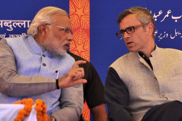 Omar Abdullah : ‘ఎల్‌జీకి పదోన్నతి.. నాకు పతనం’: ప్రధాని మోదీతో వేదిక పంచుకున్న ఒమర్