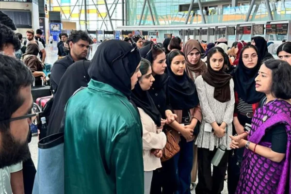 Operation Sindhu : ఇరాన్ నుంచి ఢిల్లీకి చేరుకున్న భారతీయులు Operation Sindhu : ఇరాన్ నుంచి ఢిల్లీకి చేరుకున్న భారతీయులు