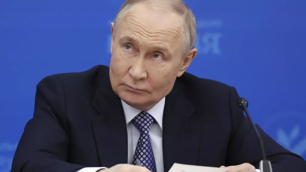 Putin : జెలెన్ స్కీతో భేటీకి నేను సిద్ధం : పుతిన్