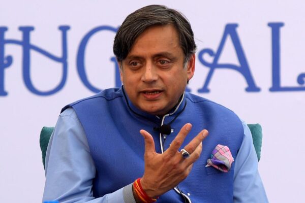 Shashi Tharoor : పాకిస్తాన్ పాత్రపై శశి థరూర్ కుమారుడు అతనిపై గ్రిల్ చేశాడు