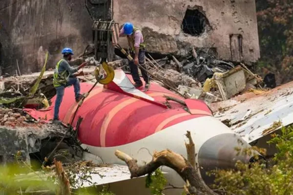 Air India : ఎయిర్ ఇండియా విమాన ప్రమాదంపై అమెరికా బోర్డు Air India : ఎయిర్ ఇండియా విమాన ప్రమాదంపై అమెరికా బోర్డు