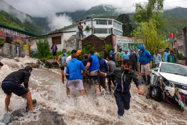 Himachal Pradesh Floods : వర్షాలకు 77 మంది మృతి Himachal Pradesh Floods : వర్షాలకు 77 మంది మృతి
