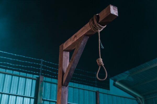 Iran execution : బాలికపై ఘాతుకం : ఇరాన్‌లో మరణశిక్ష అమలు