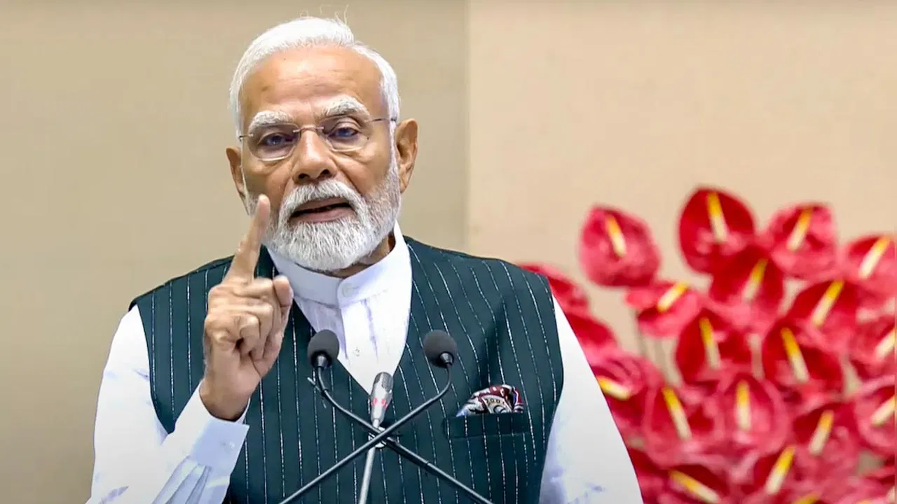 PM Modi : ప్రపంచం దృష్టి మొత్తం మేడిన్‌ ఇండియా ఆయుధాలపైనే:మోదీ