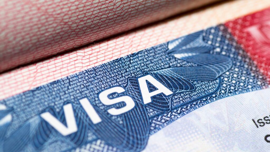 Student Visas : అమెరికా స్టూడెంట్ వీసాలు .. కానీ ఈసారి కొత్త రూల్స్!