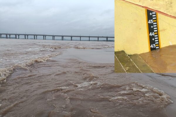 Godavari River : భద్రాచలం వద్ద పోటెత్తుతున్న గోదావరి Godavari River : భద్రాచలం వద్ద పోటెత్తుతున్న గోదావరి