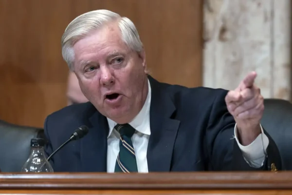 Lindsey Graham : భారత్, చైనాకు అమెరికా సెనేటర్ హెచ్చరిక