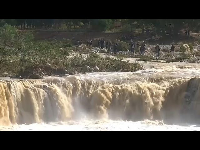Rajasthan Floods : రాజస్థాన్ లో రాత్రికి రాత్రే ఏర్పడ్డ జలపాతం