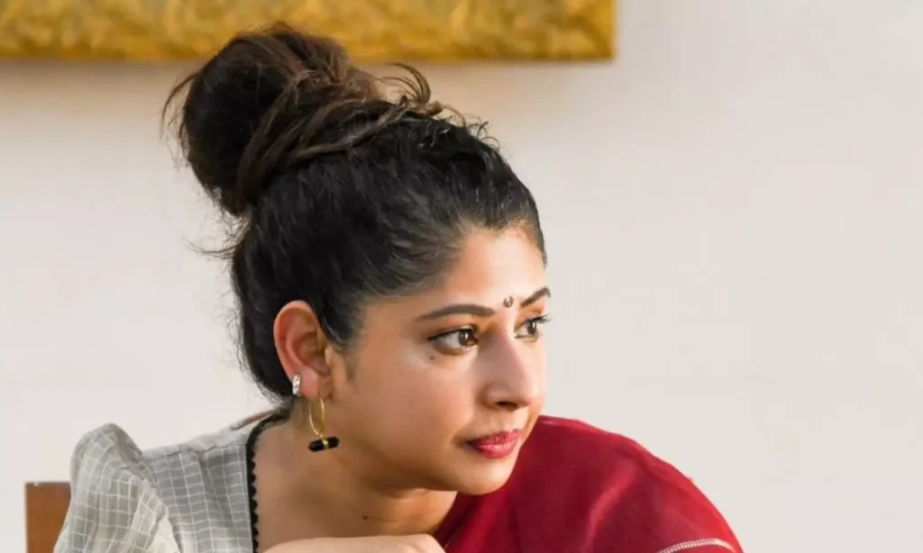 Smita Sabharwal : స్మితా సభర్వాల్‌పై చర్యలు తీసుకోండి ..ఘోష్ కమిషన్