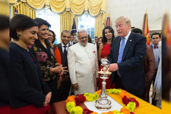 telugu news Donald Trump : వైట్‌హౌస్‌లో ట్రంప్ దీపావళి వేడుకలు
