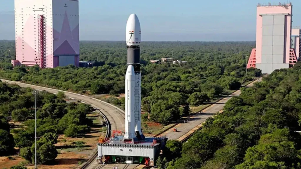 telugu news ISRO : మరో రాకెట్‌ను సిద్ధం చేసిన ఇస్రో.. ప్రయోగం ఎప్పుడంటే ?