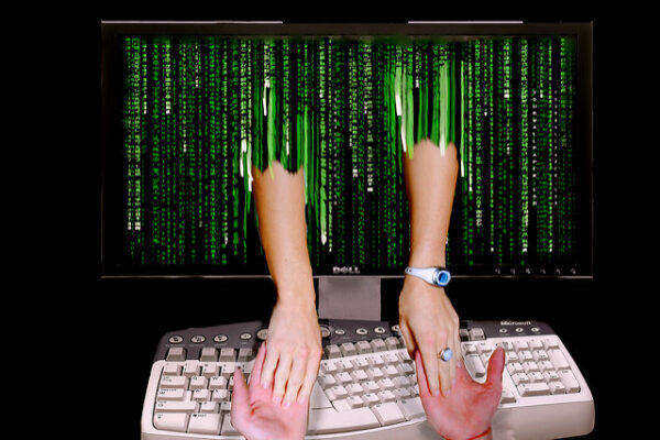 telugu news Online Dating Scam : అందమైన అమ్మాయితో డేటింగ్ … ఏం జరిగిందంటే ? telugu news Online Dating Scam : అందమైన అమ్మాయితో డేటింగ్ … ఏం జరిగిందంటే ?