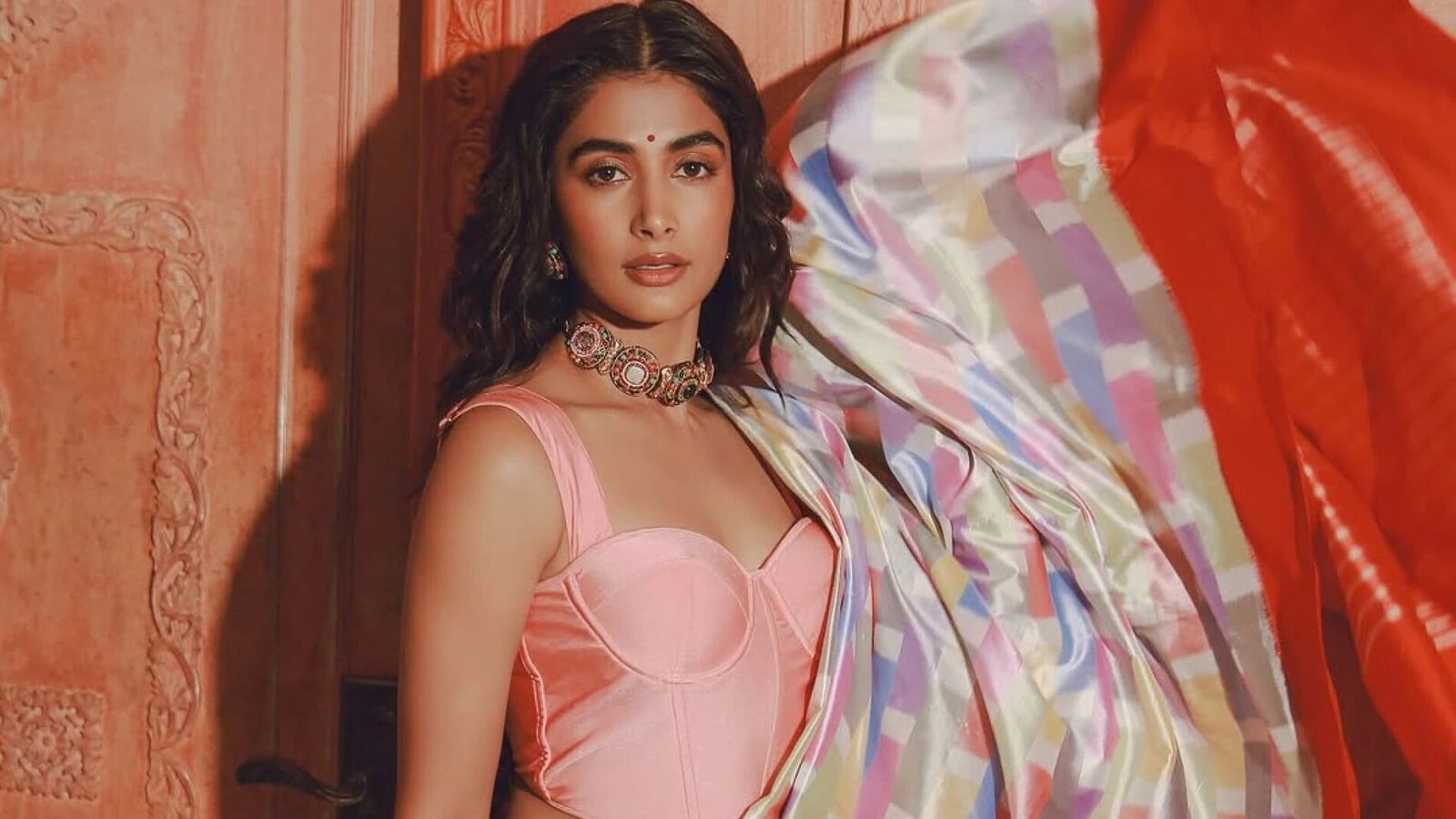 latest film news Pooja Hegde : చూపు తిప్పుకోలేని పూజా హెగ్డే గ్లో రహస్యాలు