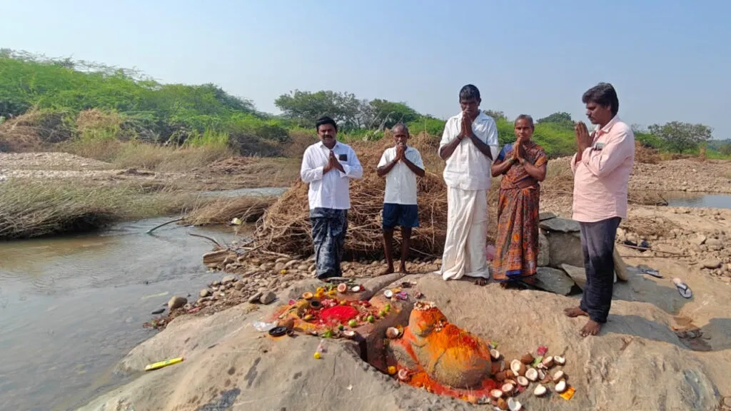 latest telugu news Andhra : కార్తీకమాసంలో శివయ్యే ఆ ఊరికి వచ్చాడా … భక్తుల ఆనందం