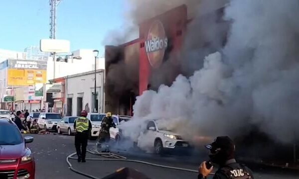 latest telugu news Fire at Mexico : మెక్సికోలో షాపింగ్ మాల్‌లో భారీ పేలుడు : 23 మంది మృతి