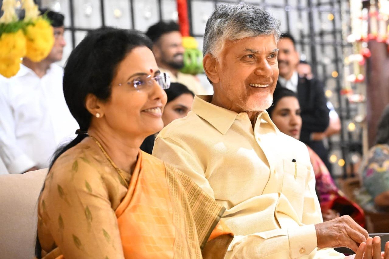 latest telugu news Nara Bhuvaneswari : లండన్‌లో రెండు ప్రతిష్ఠాత్మక పురస్కారాల స్వీకరణ