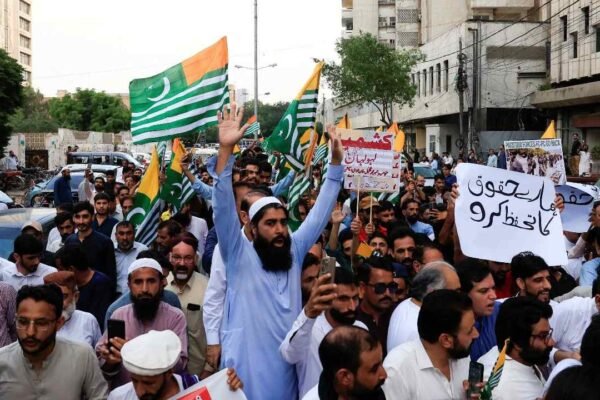 latest telugu news POK Protests : పీఓకేలో మరోసారి మొదలైన ఆందోళనలు