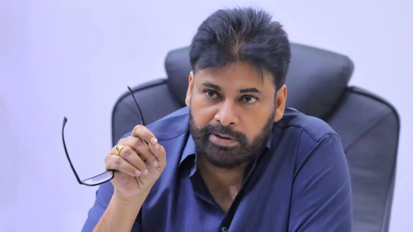 latest telugu news Pawan Kalyan : ఎర్రచందనం పరిరక్షణకు, పవన్ కల్యాణ్ పటిష్ట చర్యలు …