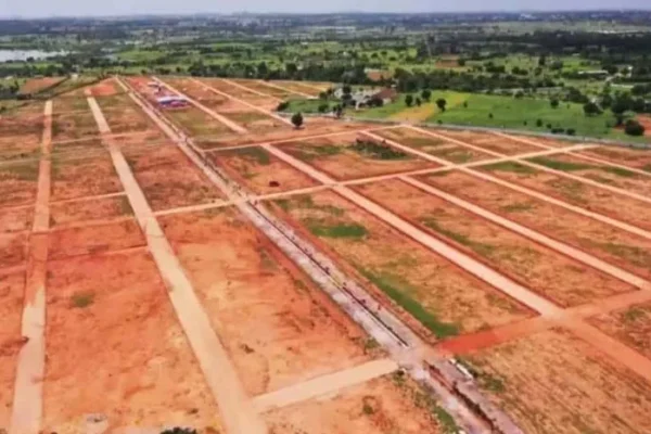 latest telugu news Rajiv Swagruha Corporation : హైదరాబాద్‌ ఓఆర్‌ఆర్‌ ప్లాట్ల వేలం ఆకర్షణపై భారీ స్పందన