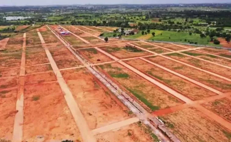 latest telugu news Rajiv Swagruha Corporation : హైదరాబాద్‌ ఓఆర్‌ఆర్‌ ప్లాట్ల వేలం ఆకర్షణపై భారీ స్పందన