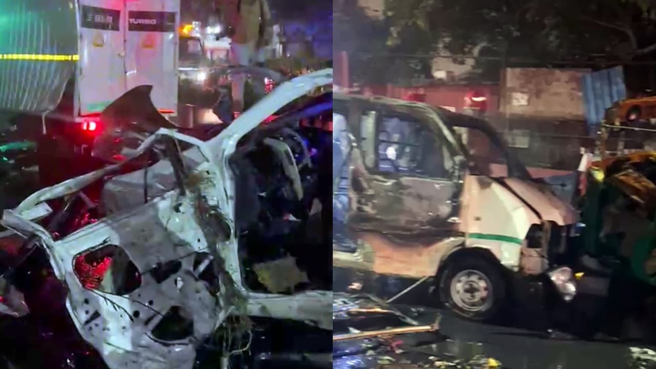 latest telugu news Red Fort Blast : ఎర్రకోట వద్ద పేలుడు… పాకిస్థాన్‌ మీడియా ఎలా కవర్ చేసిందంటే ?