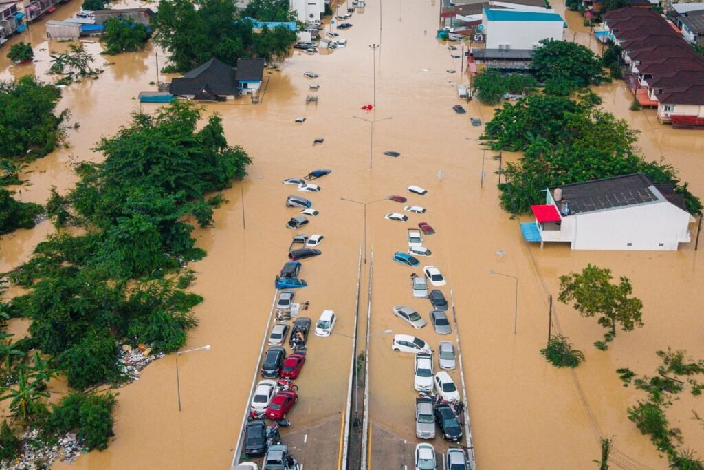 latest telugu news Thailand Floods : థాయ్‌లాండ్‌లో వరద విలయం … 145 మంది మృతి