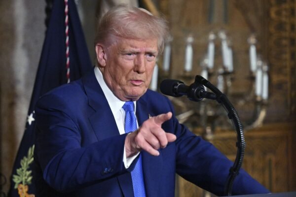 latest telugu news Trump : బైడెన్ ఆటోపెన్ ఆదేశాలపై ట్రంప్ 92% డైరెక్టివ్స్ రద్దు
