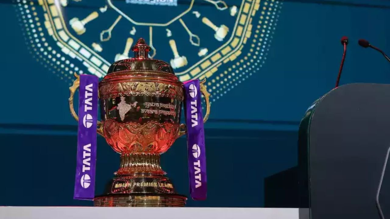 latest sports news IPL 2026 : రేపే ఐపీఎల్ 2026 మినీ వేలం సిద్ధం : స్టార్ ఆటగాళ్లపై ఫ్రాంచైజీల దృష్టి