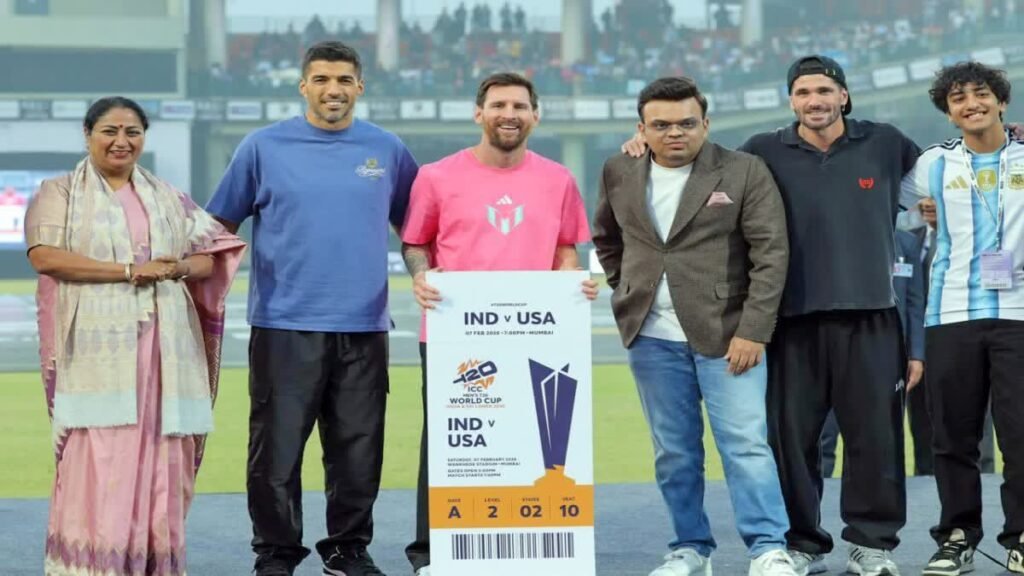 latest sports news Lionel Messi : మెస్సీకి టీమిండియా జెర్సీ, వరల్డ్ కప్ టికెట్ బహూకరణ