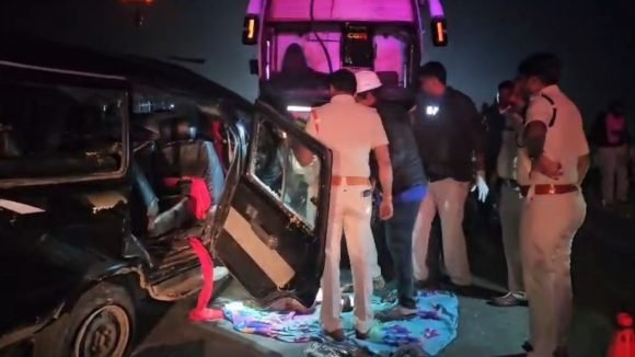 latest telugu news Nandyala : నంద్యాలలో ఘోర రోడ్డు ప్రమాదం … నలుగురు మృతి