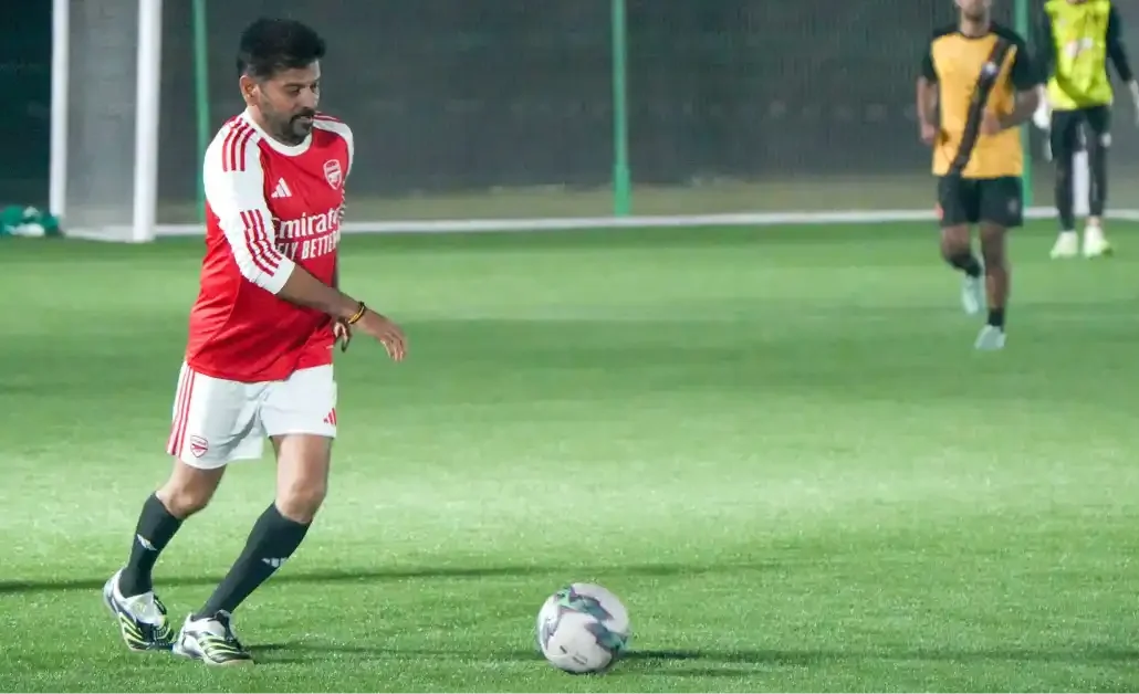 latest telugu news Revanth Reddy : మెస్సీతో రేవంత్ రెడ్డి ఫుట్‌బాల్ మ్యాచ్‌పై రాజకీయ దుమారం