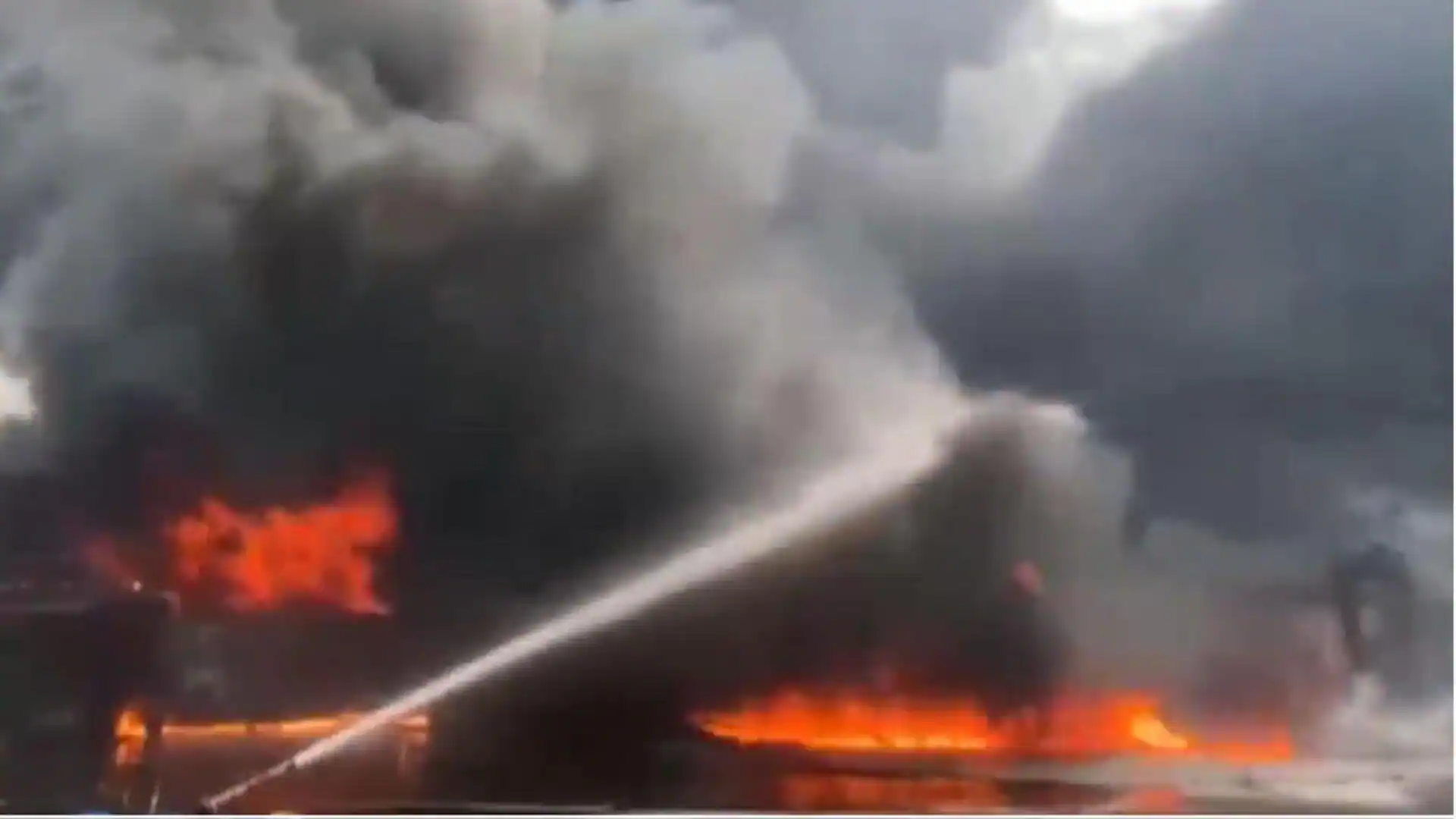 latest telugu news Telugu Students : అమెరికా అలబామాలో తెలుగు విద్యార్థుల అపార్ట్‌మెంట్‌లో అగ్నిప్రమాదం…