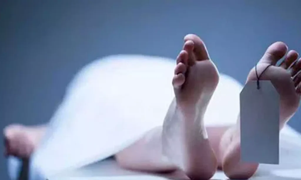 latest telugu news Vipin Tada : మృతదేహాన్ని రిక్షాలో మరో ప్రాంతంలో పడేసిన పోలీసులు.. దేశవ్యాప్తంగా ఆగ్రహం