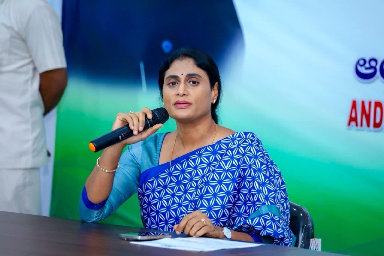 latest telugu news YS Sharmila : ఉపాధి హామీ పథకం పేరుపై వివాదం: మోదీపై షర్మిల తీవ్ర విమర్శలు