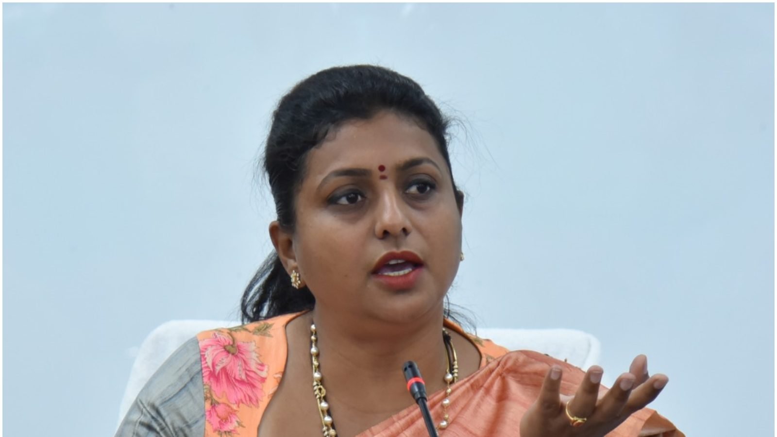 latest telugu news Roja