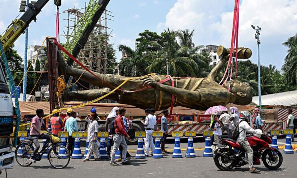 Kolkata Messi Statue