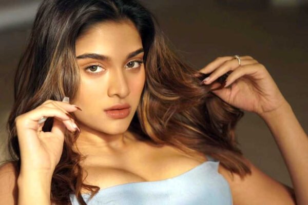 Saiee Manjrekar